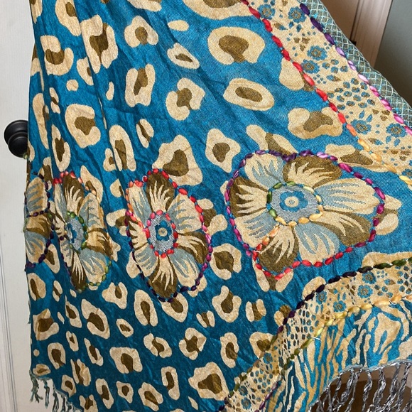 Beautiful Boho Embroidered Long Vest Purple Aqua Teal White Fringe - Picture 4 of 9